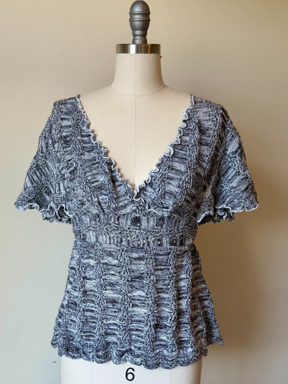 Y2K Knitted Wrap Top | Grey White Textured Peplum Blouse | Tie Back Cotton Top M